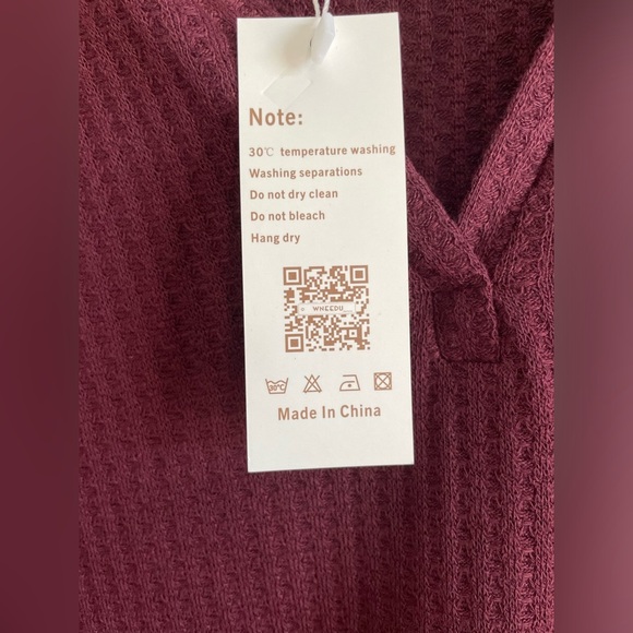 Waffle Knit V Cut Neck Henley Long Sleeve Shirt Sweater in Maroon NWT - Picture 7 of 11
